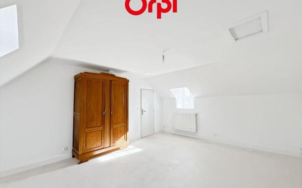 Maison à louer    5 pièces •  Le Theil