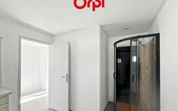 Maison à louer    5 pièces •  Le Theil