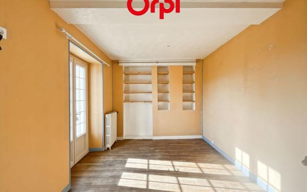 Maison à louer    5 pièces •  Le Theil