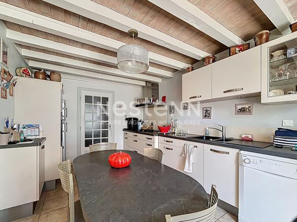 Charmante maison traditionnelle à vendre à Pissotte - 4 pièces, 140 m²