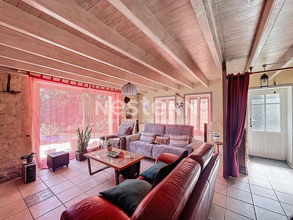 Charmante maison traditionnelle à vendre à Pissotte - 4 pièces, 140 m²