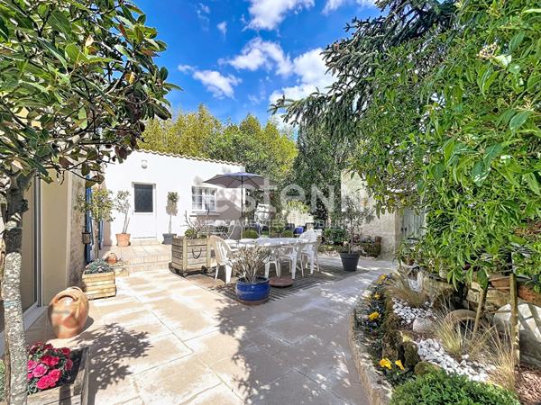 Charmante maison traditionnelle à vendre à Pissotte - 4 pièces, 140 m²