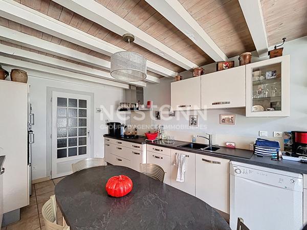 Charmante maison traditionnelle à vendre à Pissotte - 4 pièces, 140 m²