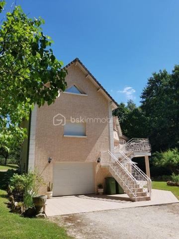 Maison contemporaine de 310 m²