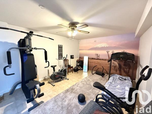 Maison 11 pièces de 270 m² à Lagor (64150)