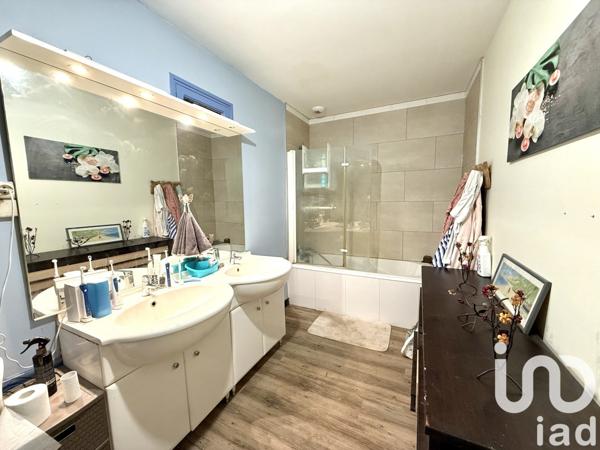 Maison 11 pièces de 270 m² à Lagor (64150)