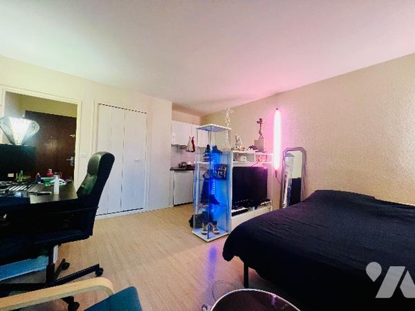 TOURS Centre – Studio avec ascenseur et parking, idéal investissement.