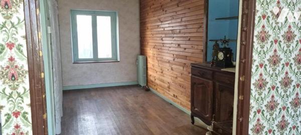 LA GUERCHE DE BGNE - Plein-centre - Vaste maison avec cour