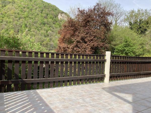 Maison individuelle à vendre à Saint-Rambert-en-Bugey dans l'Ain (01230), ref : VM1519-01032