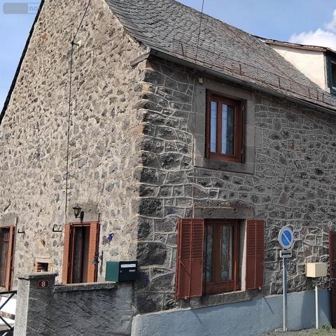 Maison à vendre à Allanche dans le Cantal (15160), ref : FG/2521   
Maillargues