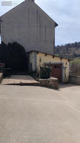 Maison à vendre à Allanche dans le Cantal (15160), ref : FG/2521   
Maillargues
