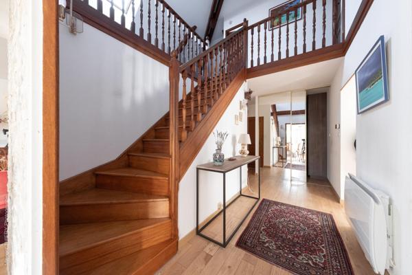 Impasse dans quartier calme, bon état général, proche toutes commodités