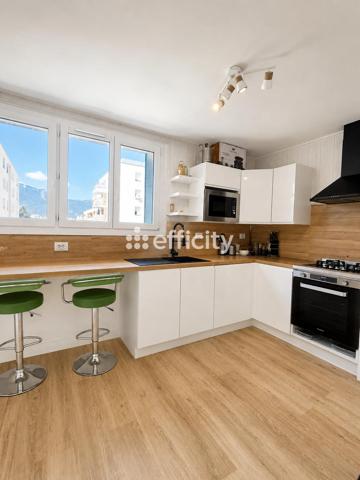 Appartement
         5 pièces
        - 88 m² Exclusivité 149 000 € *