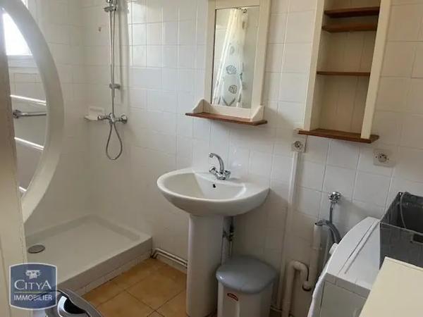 Appartement à louer 1 pièce 29.92m² Bruges (33520)