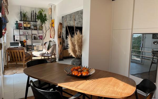 Appartement à vendre    3 pièces • 76,38 m2 Royan