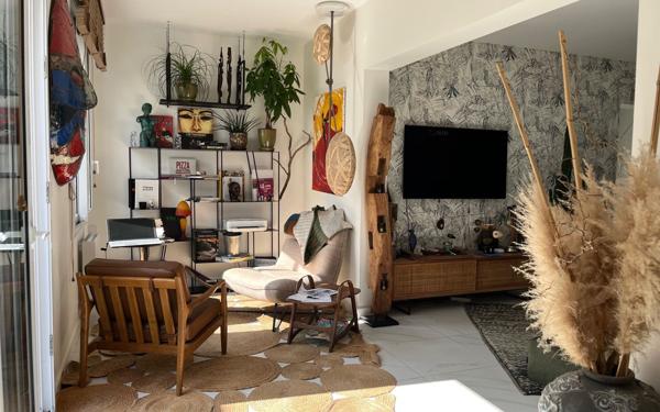 Appartement à vendre    3 pièces • 76,38 m2 Royan