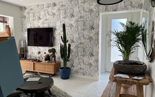 Appartement à vendre    3 pièces • 76,38 m2 Royan