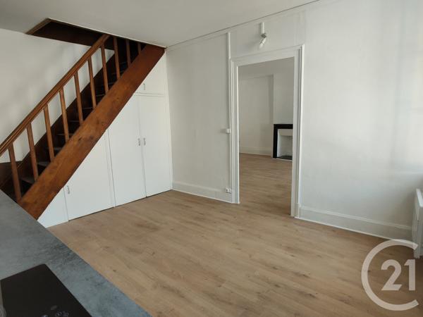 Maison à vendre  8 pièces - 169,98 m2 SANCOINS - 18