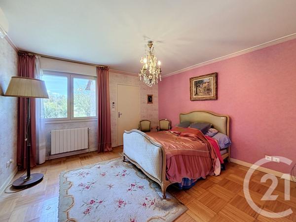 Maison à vendre  5 pièces - 136,70 m 2   MONTPON MENESTEROL  - 24