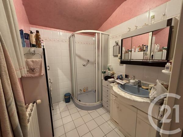 Maison à vendre  5 pièces - 136,70 m 2   MONTPON MENESTEROL  - 24
