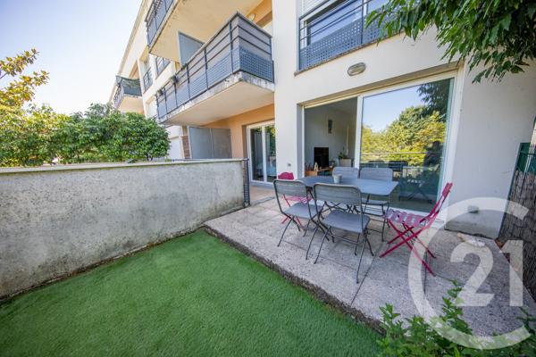 Appartement T2 à vendre  2 pièces - 42,80 m 2   LE HAILLAN  - 33