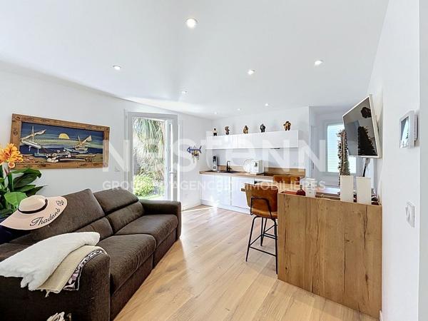 Villelongue De La Salanque - A VENDRE Maison 10 pièces avec jardin terrasses et garages