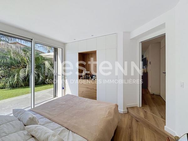 Villelongue De La Salanque - A VENDRE Maison 10 pièces avec jardin terrasses et garages