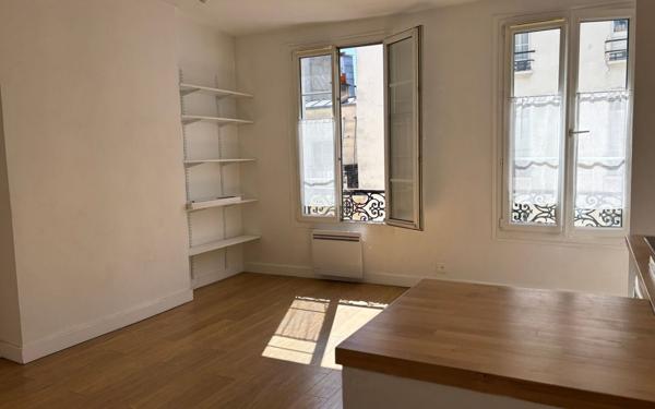 Appartement à louer    2 pièces • 35,75 m2 Paris 18