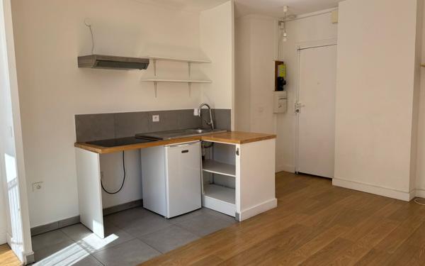 Appartement à louer    2 pièces • 35,75 m2 Paris 18