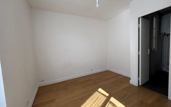 Appartement à louer    2 pièces • 35,75 m2 Paris 18