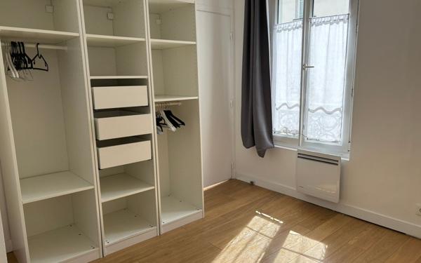 Appartement à louer    2 pièces • 35,75 m2 Paris 18