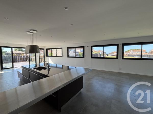 Appartement à vendre  7 pièces - 288,10 m 2   ANDERNOS LES BAINS  - 33