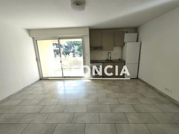 Location Studio 34.2 m² - RESIDENCE CLAUDEL PARC 151 BOULEVARD PAUL CLAUDEL BAT C Marseille 10 13010