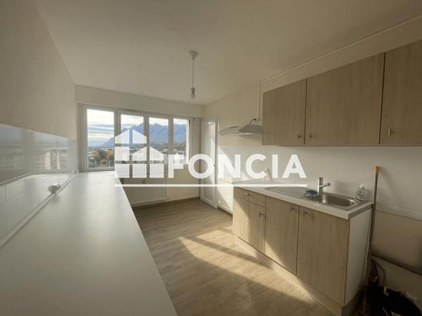 Location Appartement 3 pièces 79.18 m² - 01.05.07 RUE PRESIDENT COTY Albertville 73200