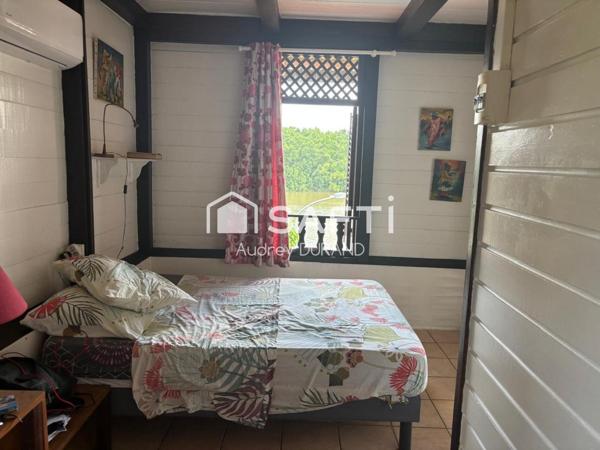 MAISON T6 TRADITIONNELLE GUYANAISE LE LONG DU FLEUVE