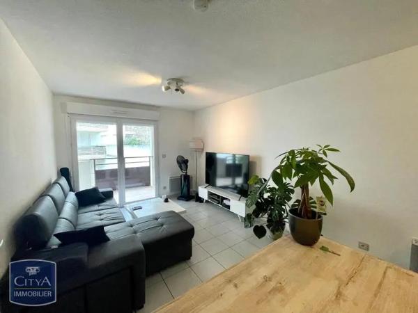 Appartement à louer 2 pièces 37.85m²