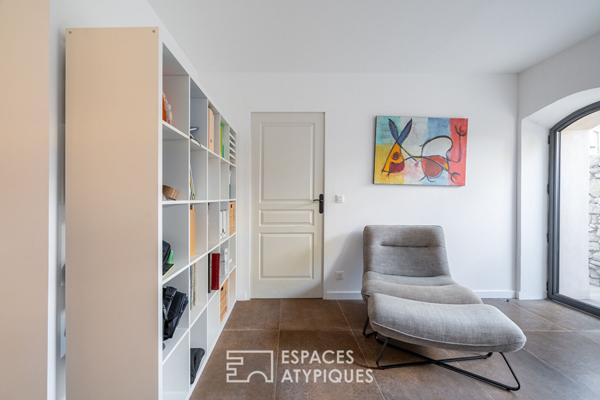 Ancien corps de ferme rénové au coeur du village