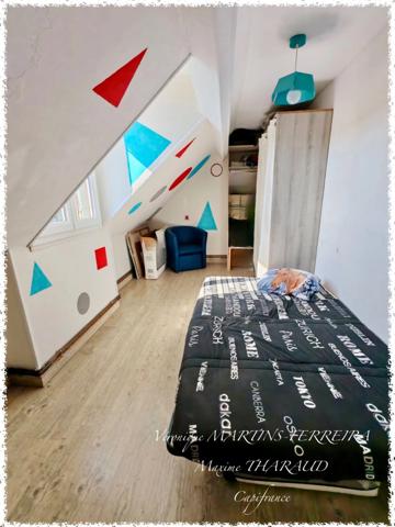 Maison à vendre 7 pièces avec jardin d'environ 1900 m2NEUILLY EN DUN (18)