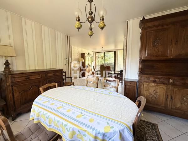 ÉCHIROLLES – MAISON FAMILIALE DE PLAIN-PIED – 5 CHAMBRES – SOUS-SOL – TERRAIN DE 373 M²