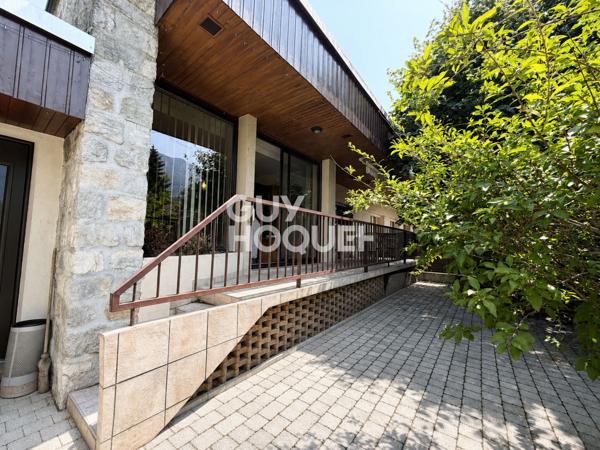 ÉCHIROLLES – MAISON FAMILIALE DE PLAIN-PIED – 5 CHAMBRES – SOUS-SOL – TERRAIN DE 373 M²