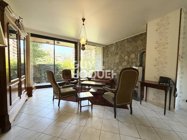 ÉCHIROLLES – MAISON FAMILIALE DE PLAIN-PIED – 5 CHAMBRES – SOUS-SOL – TERRAIN DE 373 M²