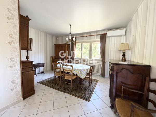 ÉCHIROLLES – MAISON FAMILIALE DE PLAIN-PIED – 5 CHAMBRES – SOUS-SOL – TERRAIN DE 373 M²