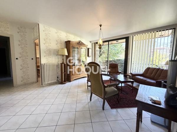 ÉCHIROLLES – MAISON FAMILIALE DE PLAIN-PIED – 5 CHAMBRES – SOUS-SOL – TERRAIN DE 373 M²