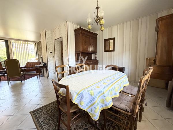 ÉCHIROLLES – MAISON FAMILIALE DE PLAIN-PIED – 5 CHAMBRES – SOUS-SOL – TERRAIN DE 373 M²
