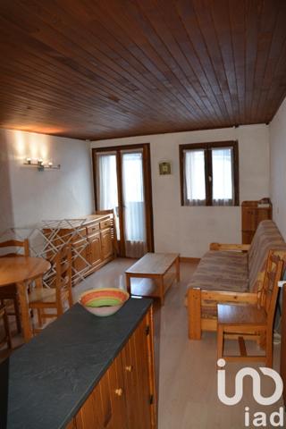 Appartement 2 pièces de 31 m² à Vars (05560)