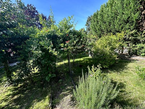 44760 les moutiers Proche bourg et plage