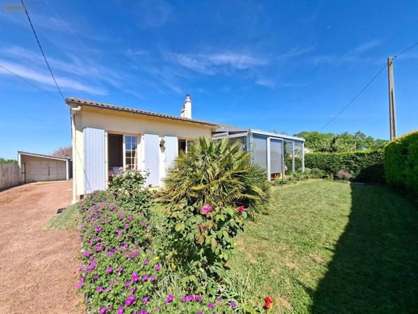 Maison à vendre à Argentonnay dans les Deux-Sèvres (79150), ref : AGM 83*   
MOUTIERS SOUS ARGENTON