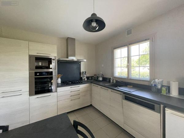 Maison à vendre à Argentonnay dans les Deux-Sèvres (79150), ref : AGM 83*   
MOUTIERS SOUS ARGENTON