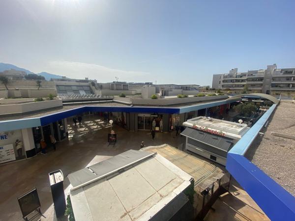 Bureaux à louer avec parkings - Bonneveine - 13008 Marseille