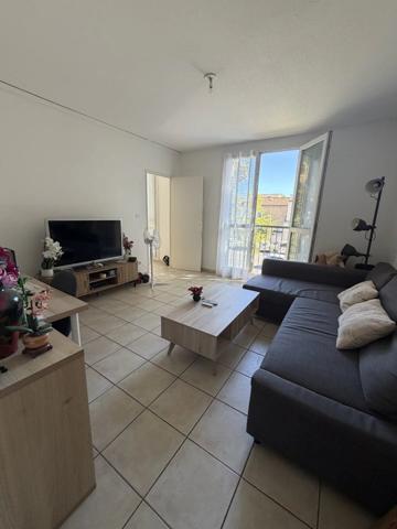 Location                                                      Appartement
                        
                     3 pièces                      58 m2                     à Salon-de-Provence